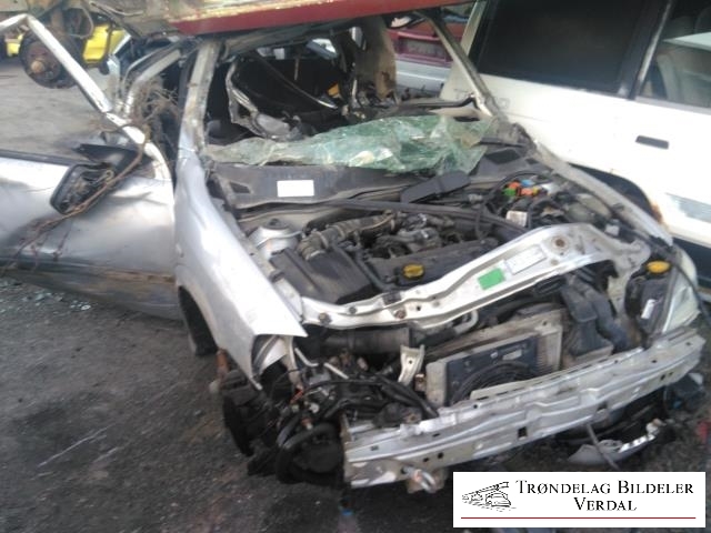 Toyota Avensis 2000-2003 (Type I, Fase 2) , Motorkode: 1ZZ-FE, Girkassekode: NA