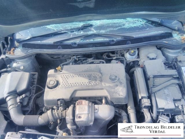 Opel Astra J 2010-2015 , Motorkode: A13DTE, Girkassekode: 