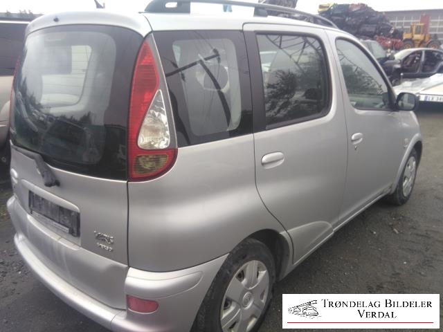 Toyota Yaris Verso 1999-2007 , Motorkode: 2NZ-FE, Girkassekode: 