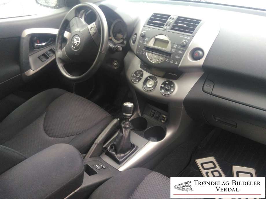 Toyota RAV4 2006-2009 (Type III, Fase 1) , Motorkode: 2AD-FTV, Girkassekode: M