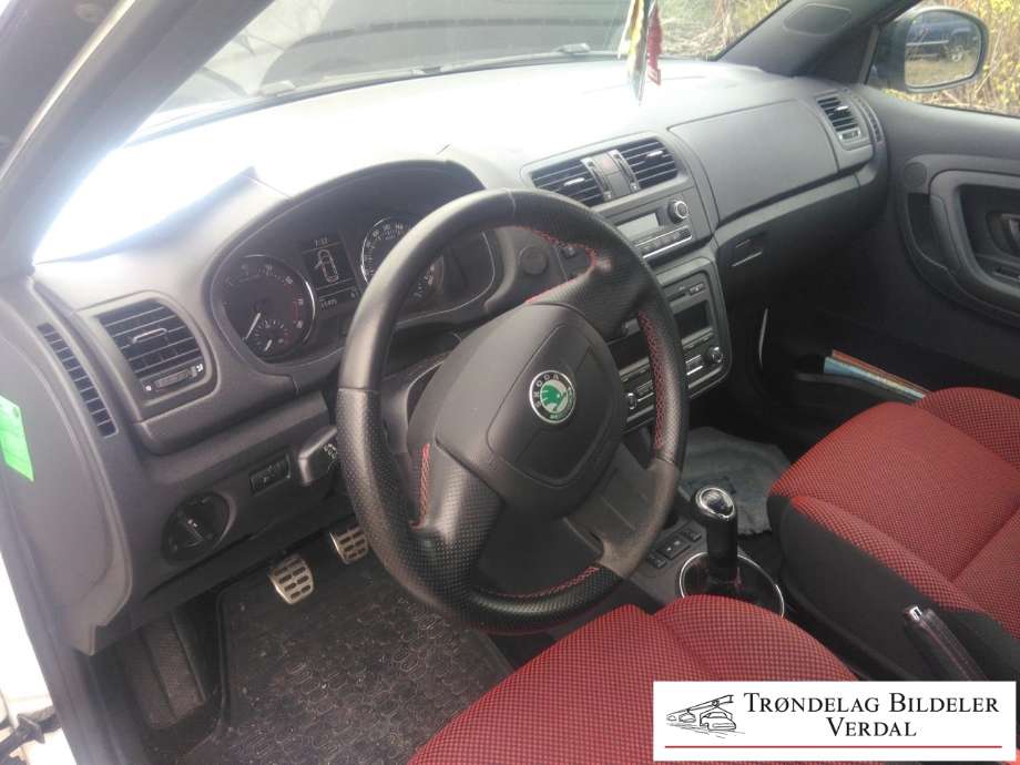 Škoda Fabia 2010-2014 (Type II, Fase 2) , Motorkode: CGP, Girkassekode: M