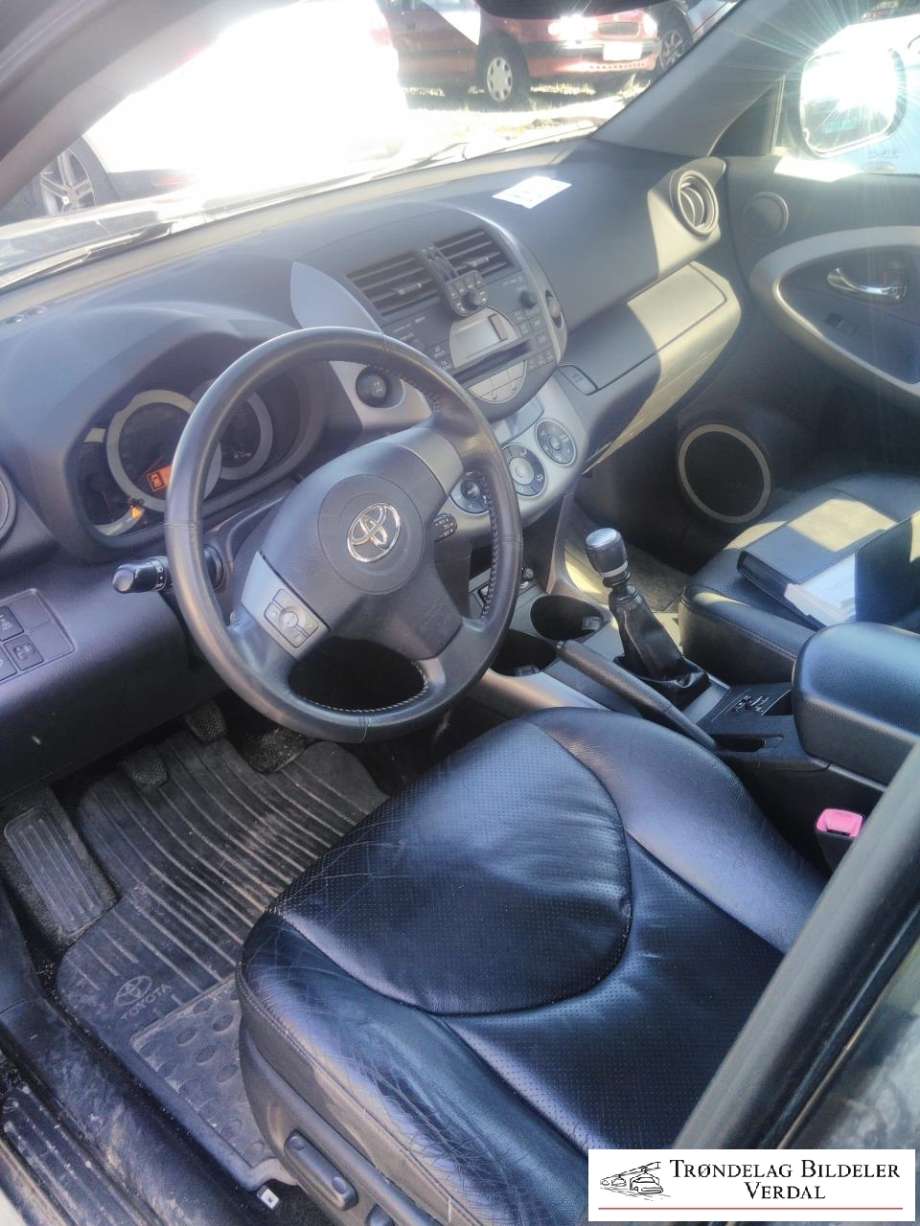Toyota RAV4 2006-2009 (Type III, Fase 1) , Motorkode: 2AD-FTV|DPF, Girkassekode: