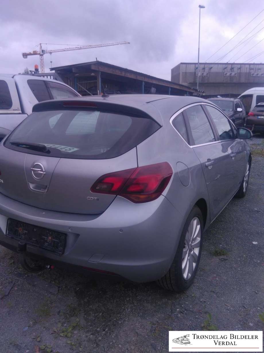 Opel Astra J 2010-2015 , Motorkode: A17DTR, Girkassekode: MZ4