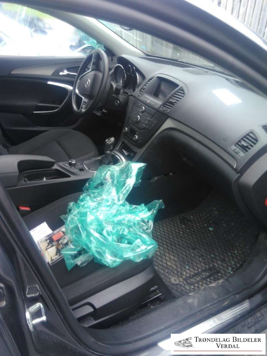 Opel Insignia A 2009-2014 , Motorkode: A20DT, Girkassekode: MF3