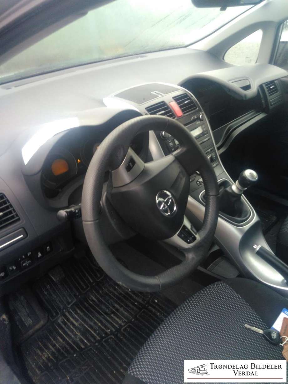 Toyota Auris 2010-2012 (Type I, Fase 2) , Motorkode: 1ND-TV, Girkassekode: 