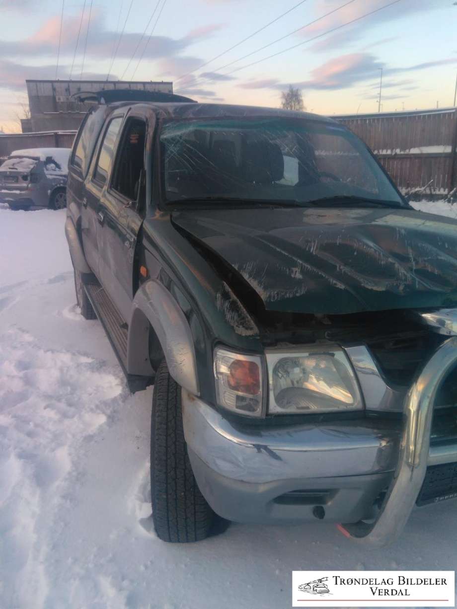 Toyota Hilux 2002-2005 , Motorkode: 2KDFTV, Girkassekode: 
