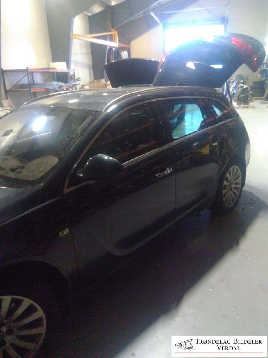Opel Insignia A 2009-2014 , Motorkode: A20DTH, Girkassekode: F