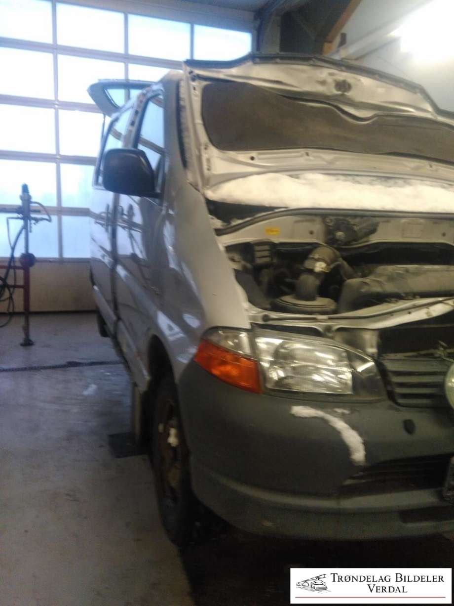 Toyota Hiace 2001-2006 (Fase 2) , Motorkode: 2KD-FTV, Girkassekode: 