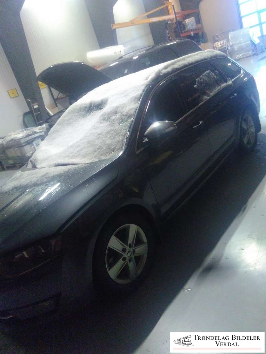 Škoda Octavia 2013-2016 (Type III, Fase 1) , Motorkode: CLH, Girkassekode: F