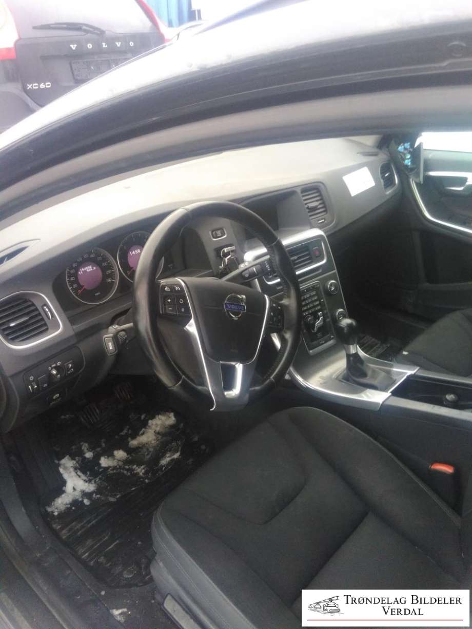 Volvo V60 2010-2013 (Type I, Fase 1) , Motorkode: D4162T, Girkassekode: 