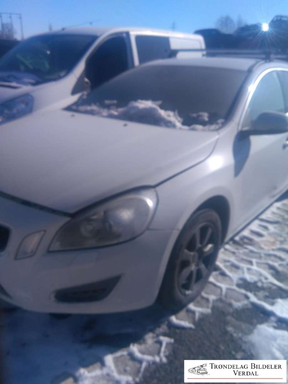 Volvo V60 2010-2013 (Type I, Fase 1) , Motorkode: D4162T, Girkassekode: 