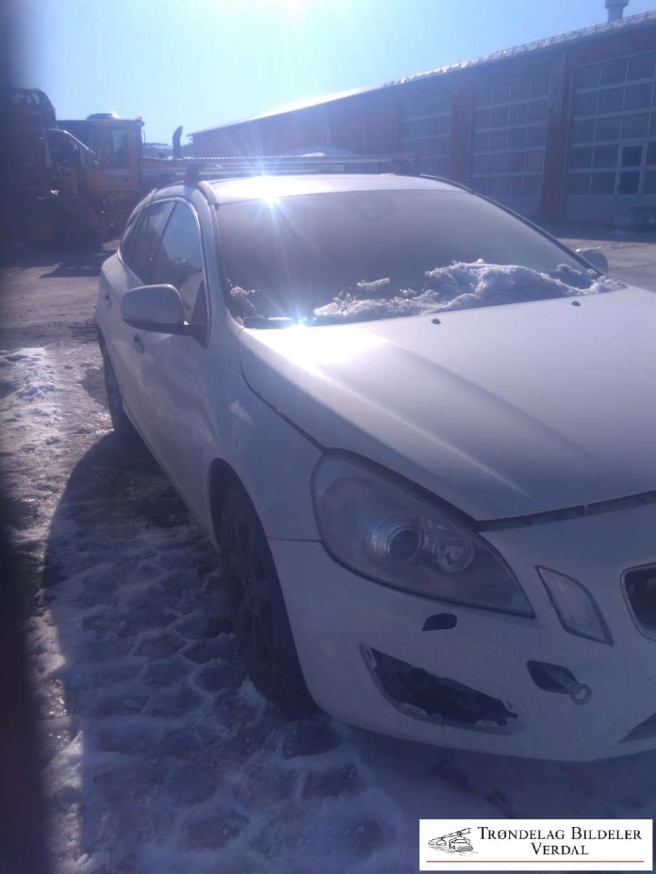 Volvo V60 2010-2013 (Type I, Fase 1) , Motorkode: D4162T, Girkassekode: 