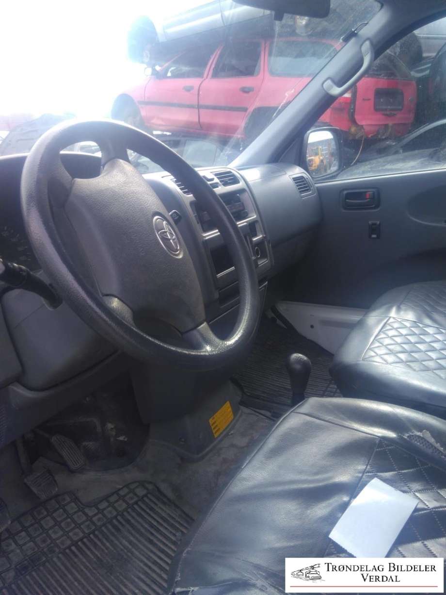 Toyota Hiace 2007-2012 (Fase 3) , Motorkode: 2KD-FTV, Girkassekode: M