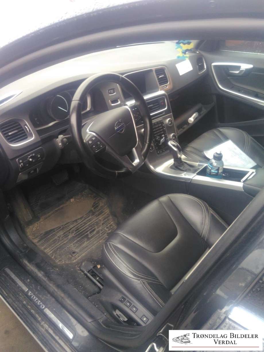 Volvo V60/V60 CC 2013-2018 (Type I, Fase 2) , Motorkode: D4162T, Girkassekode: A