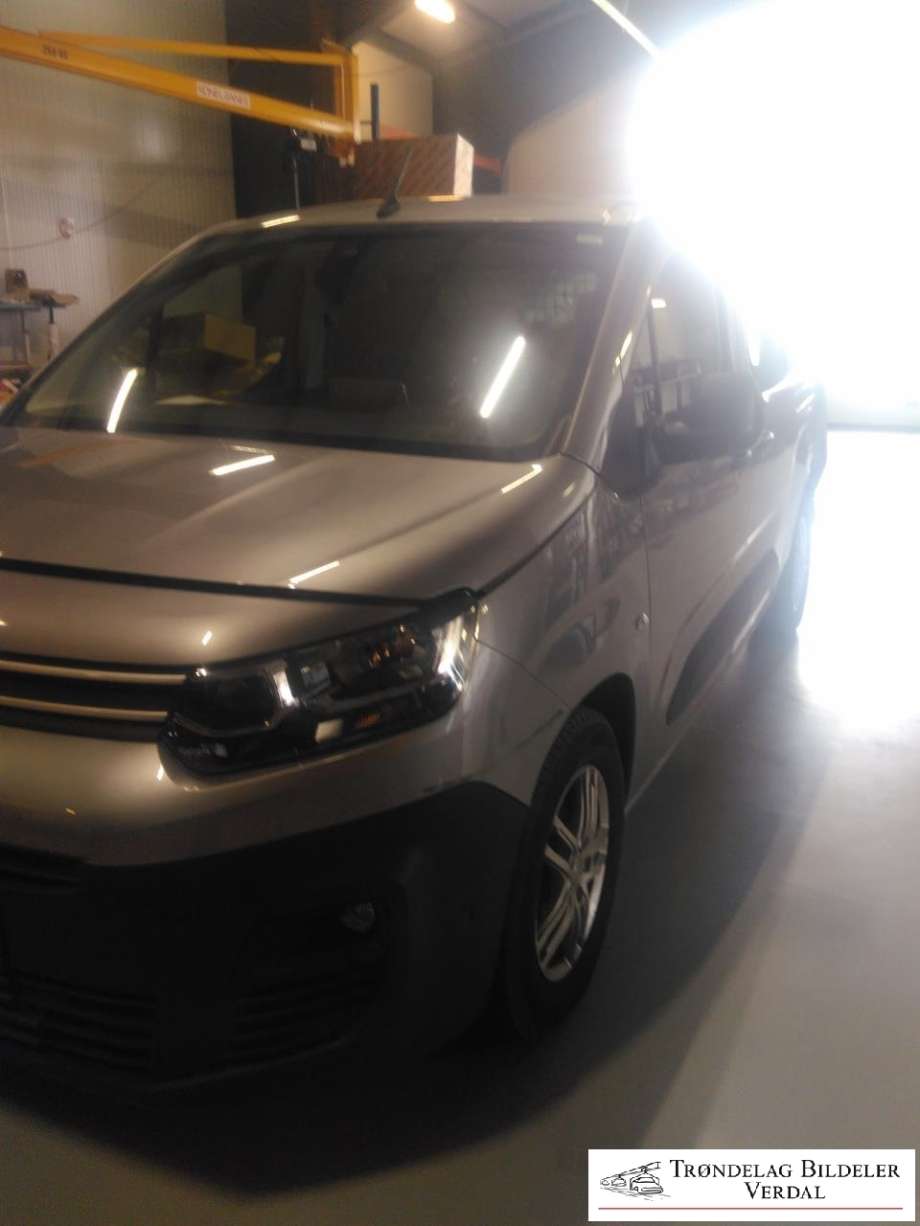 Citroën Berlingo 2019-->> (Type III) , Motorkode: YH01, Girkassekode: A