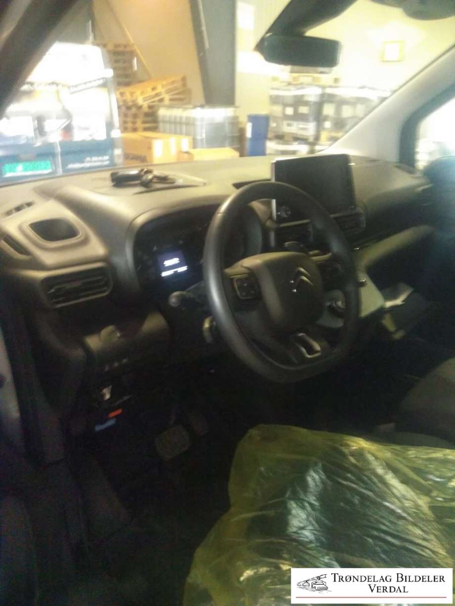 Citroën Berlingo 2019-->> (Type III) , Motorkode: YH01, Girkassekode: A