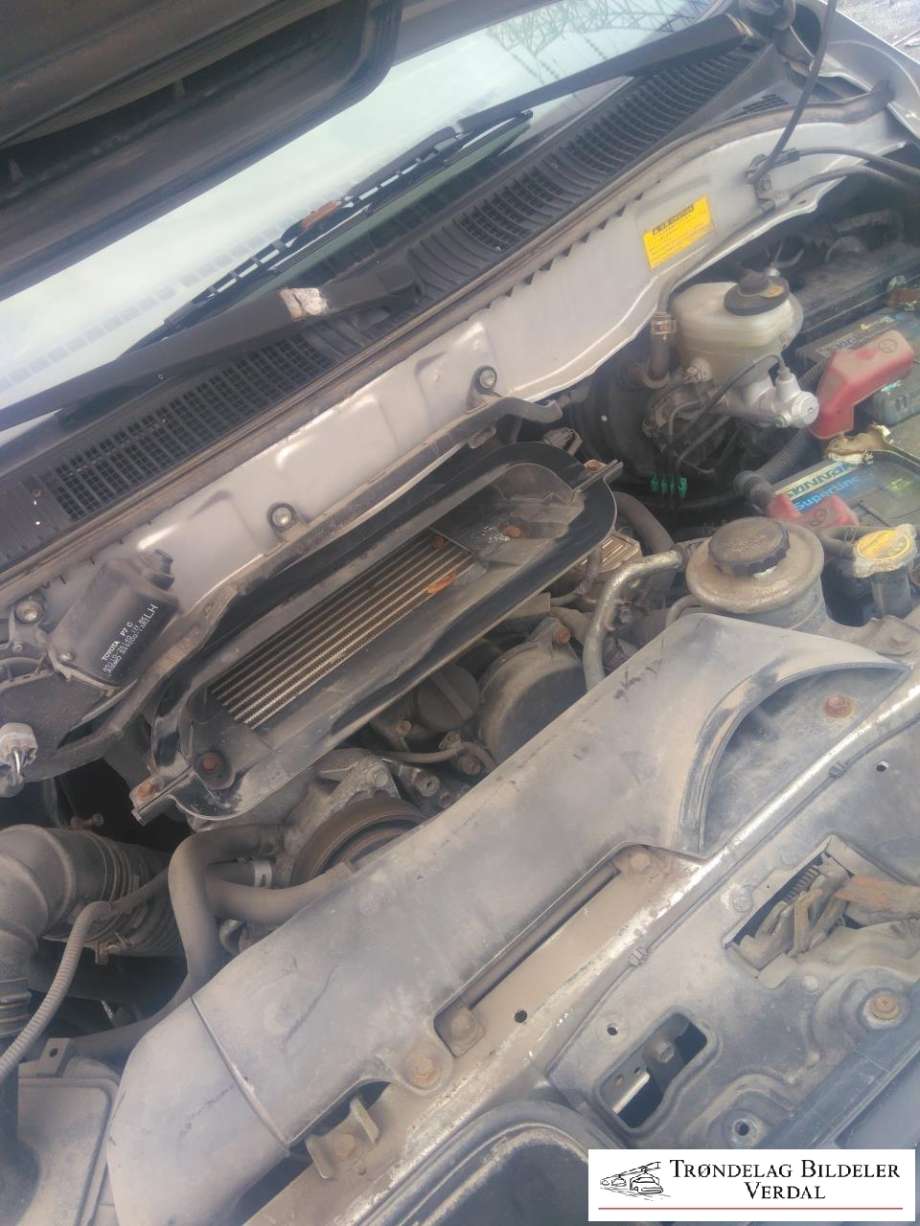 Toyota Hiace 2007-2012 (Fase 3) , Motorkode: 2KD-FTV, Girkassekode: M