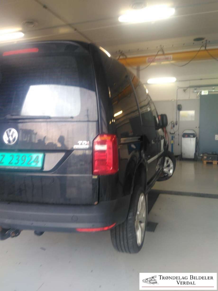 VW Caddy 2015-2020 (Type III, Fase 3) , Motorkode: DFS, Girkassekode: M