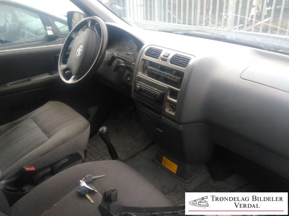 Toyota Hiace 2007-2012 (Fase 3) , Motorkode: 2KD-FTV, Girkassekode: M