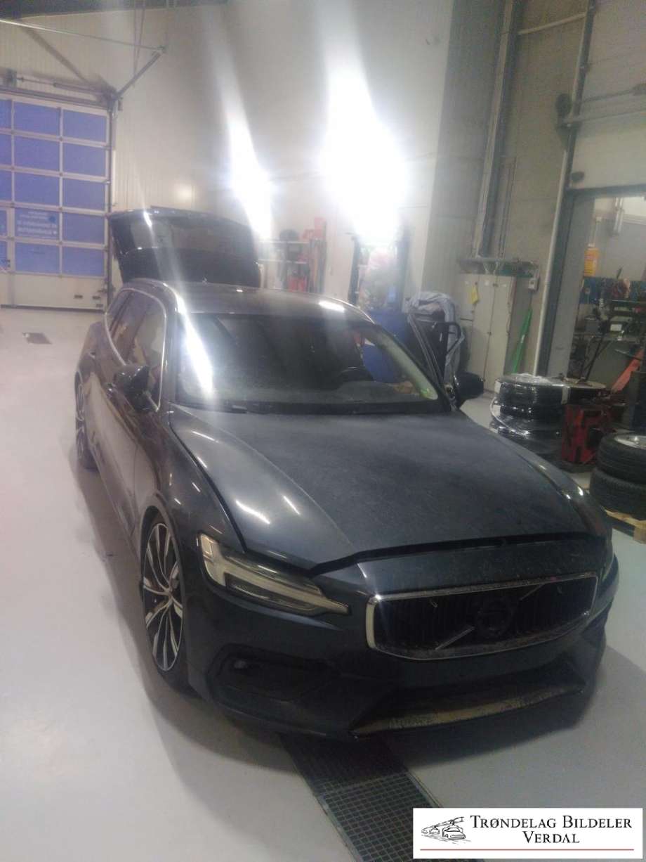 Volvo V60 / V60 CC 2018-->> (Type II) , Motorkode: D4204T14, Girkassekode: 