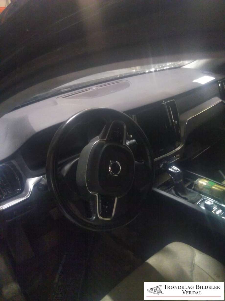 Volvo V60 / V60 CC 2018-->> (Type II) , Motorkode: D4204T14, Girkassekode: 