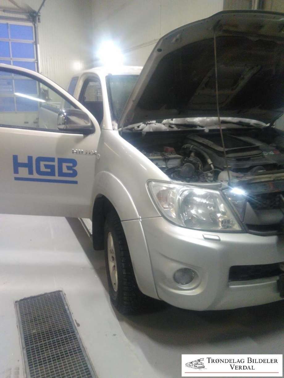 Toyota Hilux 2006-2011 , Motorkode: 2KD-FTV, Girkassekode: M