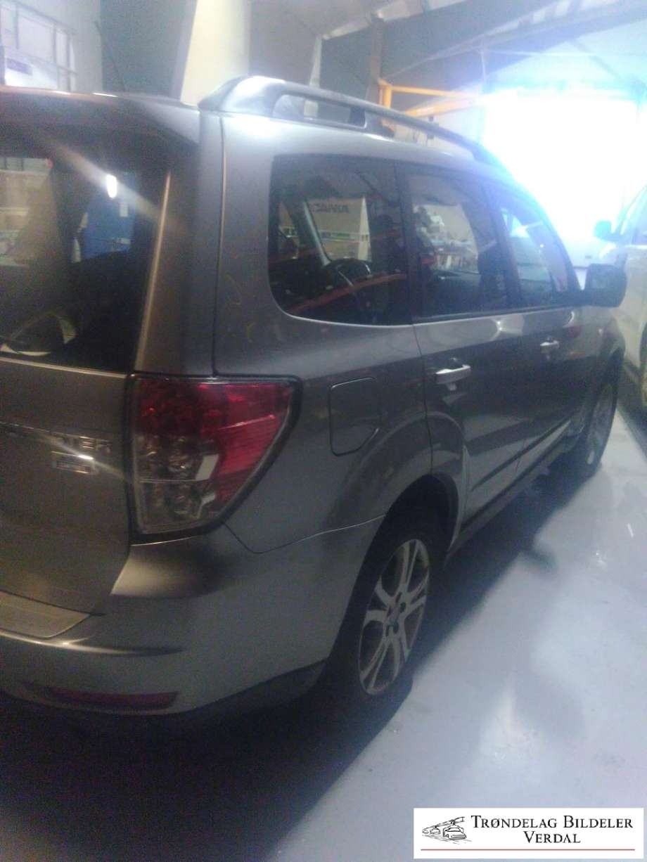 Subaru Forester 2008-2013 (Type III) , Motorkode: EE20, Girkassekode: M