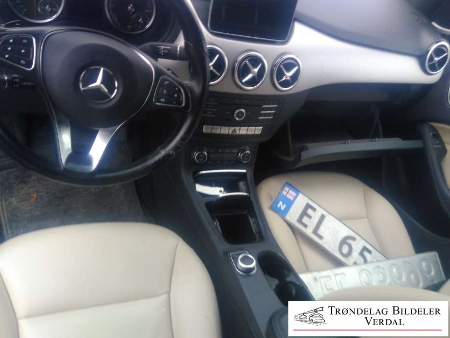 Mercedes B-Klasse 2011-2018 (W246) (W246), Motorkode: EM0004, Girkassekode: A