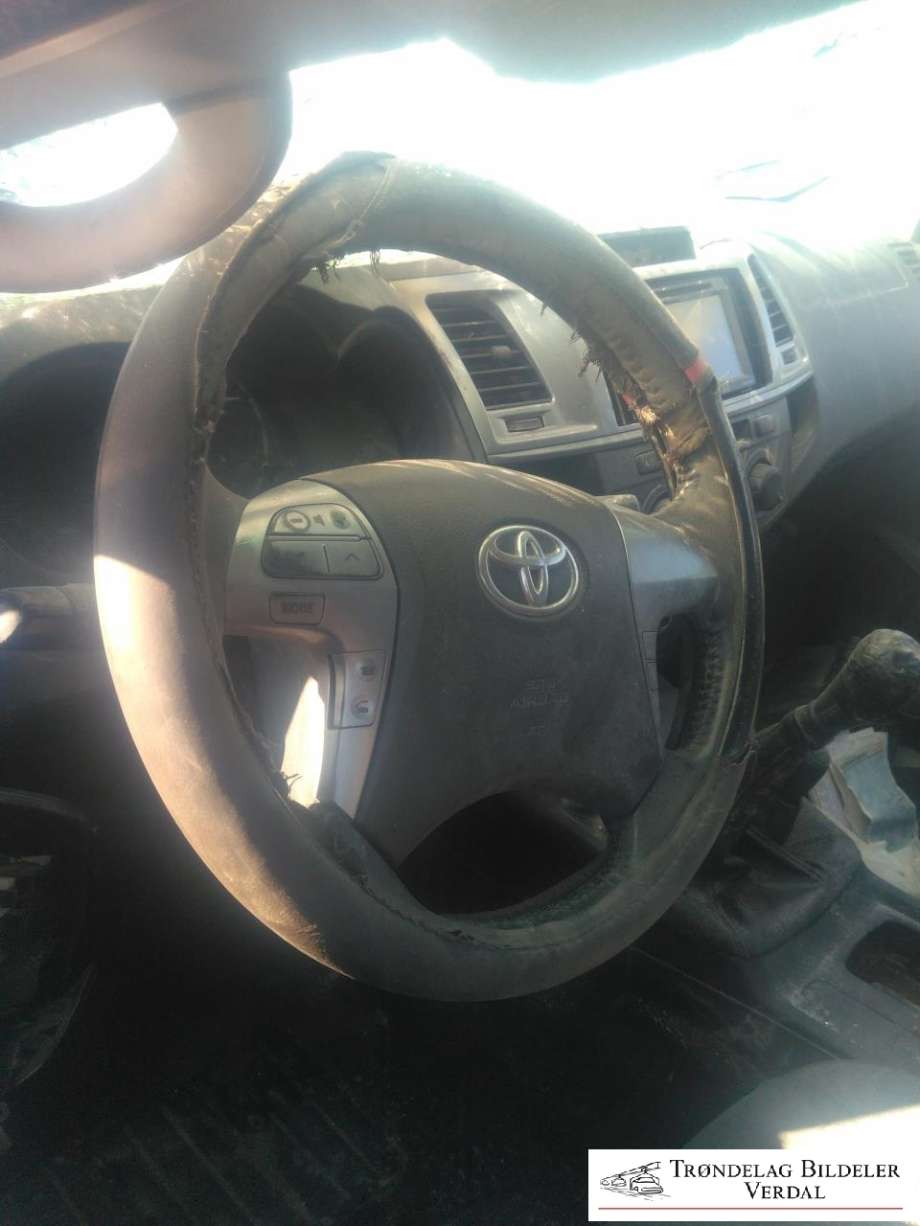 Toyota Hilux 2012-2016 , Motorkode: 2KD-FTV, Girkassekode: