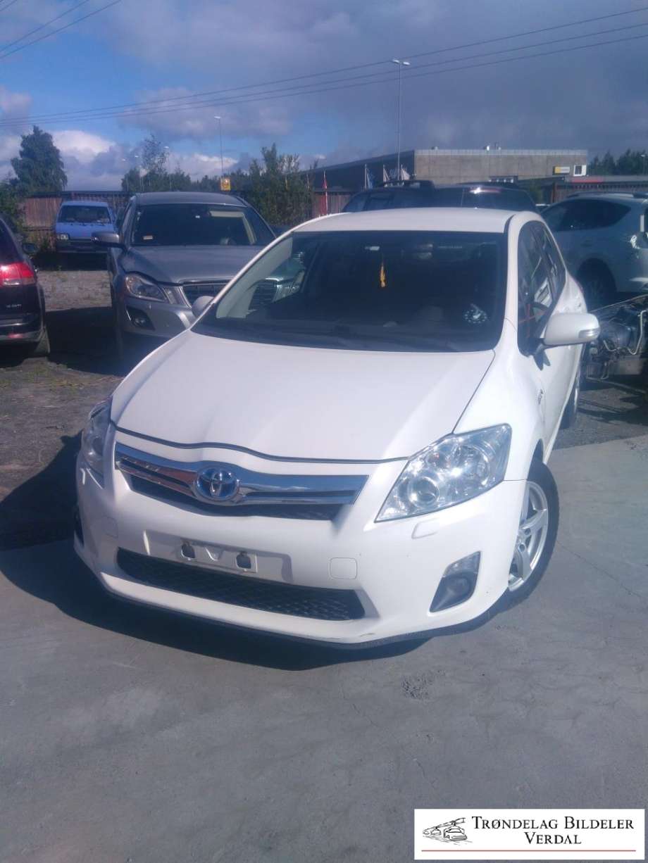 Toyota Auris, 2010-2012 (Type I, Fase 2)  delebil , Motorkode: 2ZR-FXE, Girkassekode: A