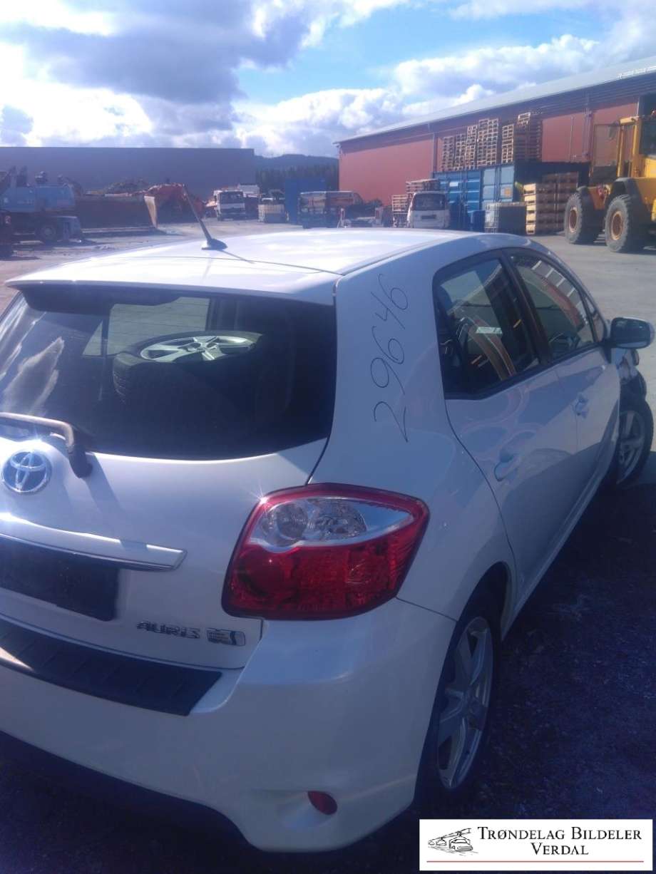 Toyota Auris 2010-2012 (Type I, Fase 2) delebil , Motorkode: 2ZR-FXE, Girkassekode: A