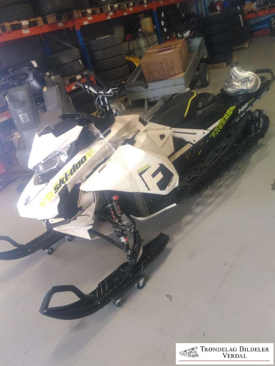 Snøscooter Ski-Doo øvrige 0-->> , Motorkode: 849, Girkassekode: A