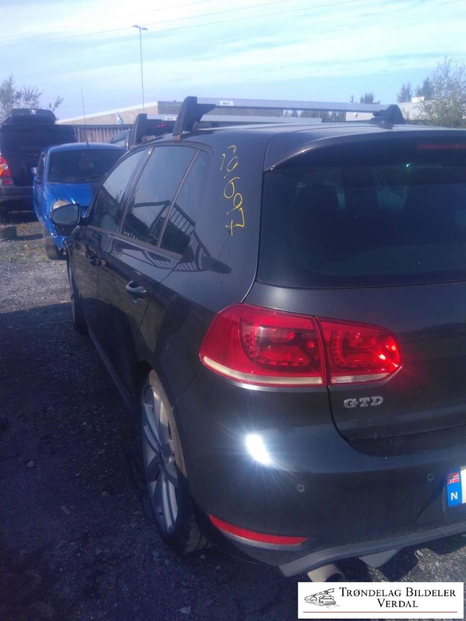 VW Golf VI 2008-2012 , Motorkode: CFG, Girkassekode: M