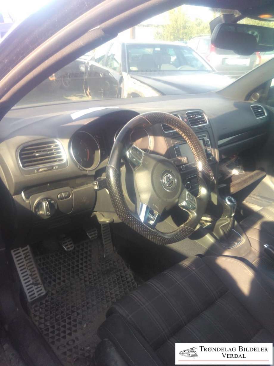 VW Golf VI 2008-2012 , Motorkode: CFG, Girkassekode: M