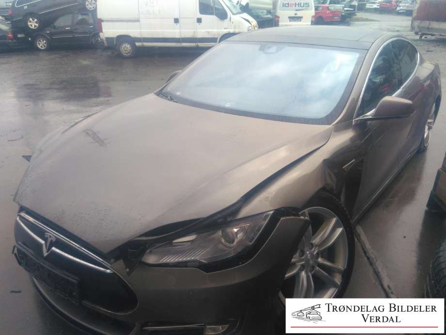 Tesla Model S 2013-2016 (Fase 1) , Motorkode: L2S, Girkassekode: