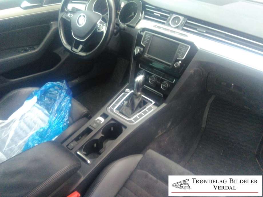 VW Passat 2015-2019 (Fase 1) (B8) (B8), Motorkode: CRL, Girkassekode: A