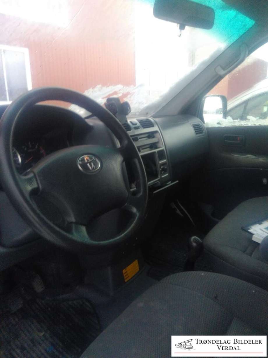 Toyota Hiace 2007-2012 (Fase 3) , Motorkode: 2KD-FTV, Girkassekode: 