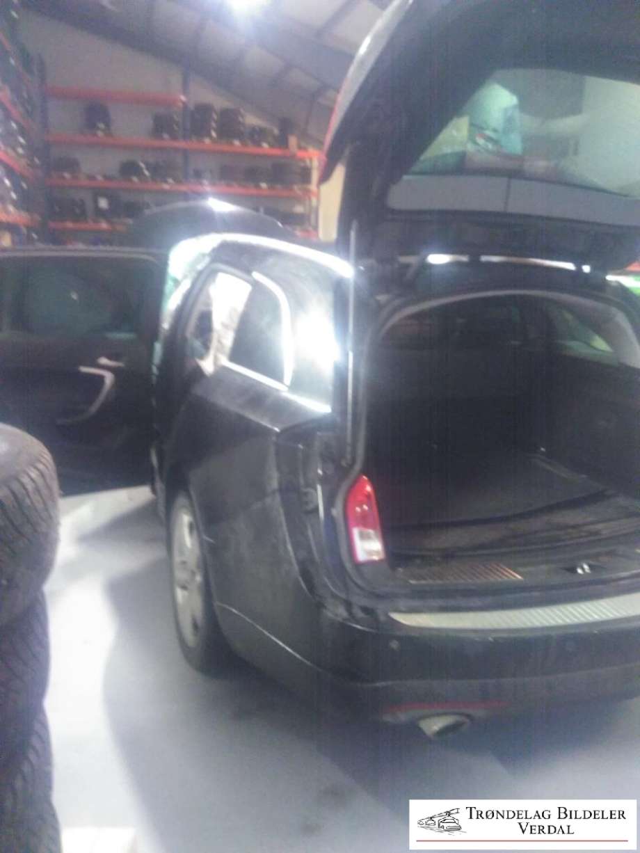 Opel Insignia A 2009-2014 , Motorkode: A20DTH, Girkassekode: