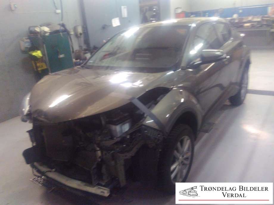 Toyota C-HR 2016-->> , Motorkode: 2ZR-FXE|1NM, Girkassekode: 