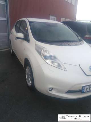 Nissan Leaf,   (|)