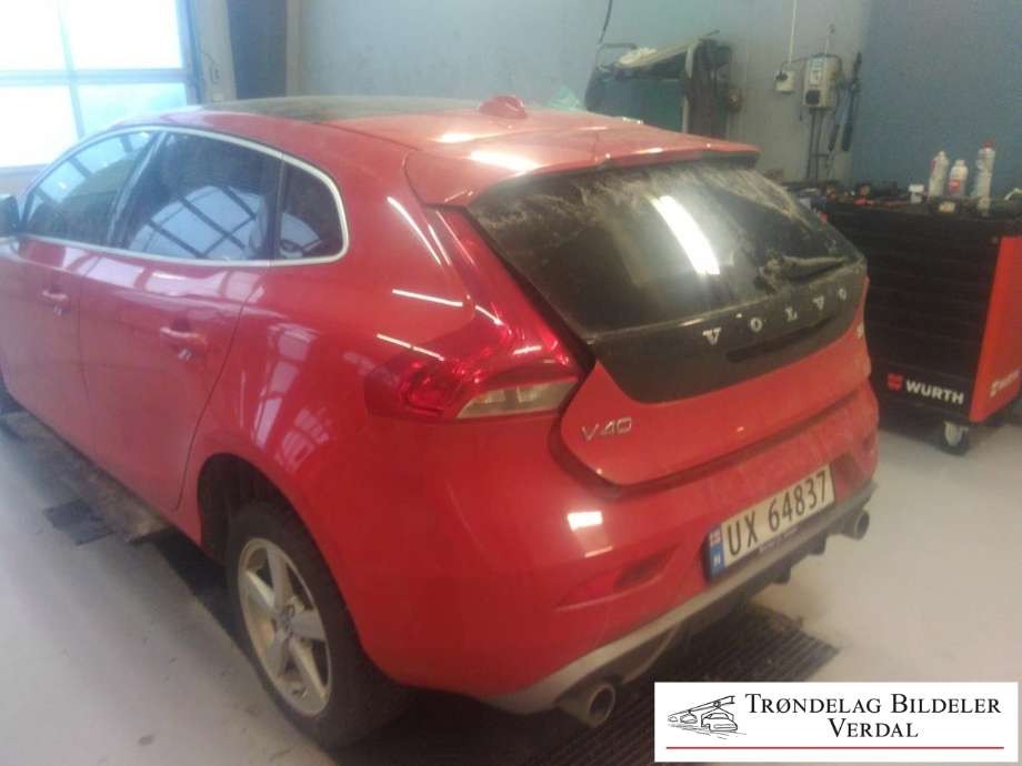 Volvo V40 2012-2019 , Motorkode: D4162T, Girkassekode: 