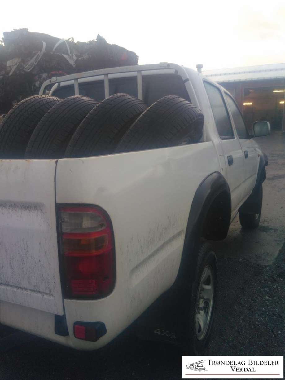 Toyota Hilux 2002-2005 , Motorkode: 2KD-FTV, Girkassekode: 