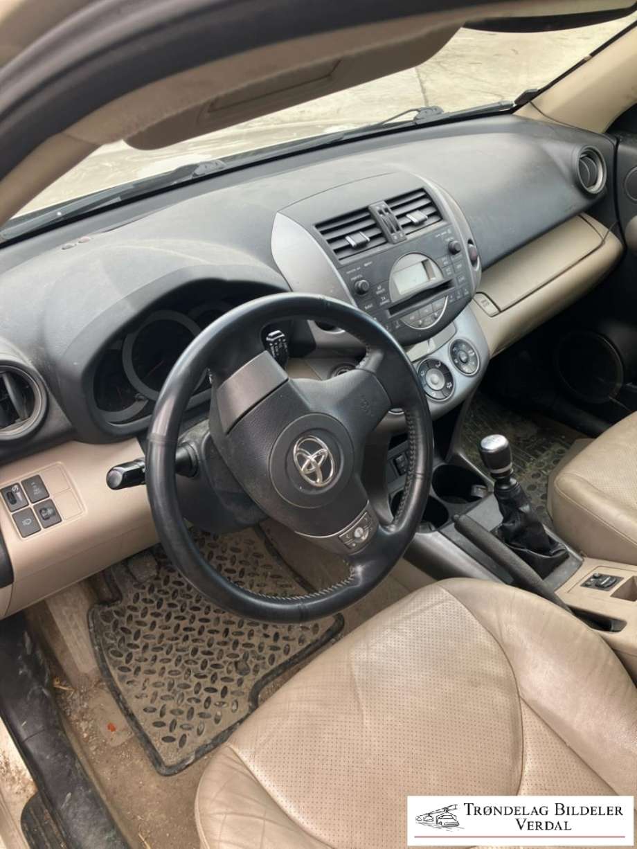Toyota RAV4 2006-2009 (Type III, Fase 1) , Motorkode: 2AD-FTV|DPF, Girkassekode: 