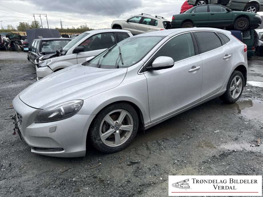 Volvo V40, 2012-2019  delebil , Motorkode: D4162T