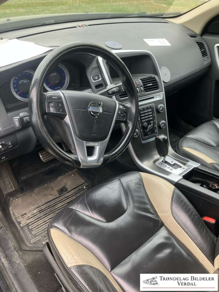 Volvo XC60 2008-2013 (Type I, Fase 1) , Motorkode: D5244T16, Girkassekode: 