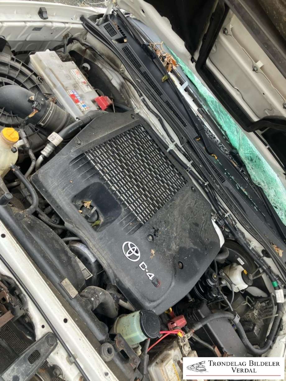 Toyota Hilux 2012-2016 , Motorkode: 1KD-FTV, Girkassekode: