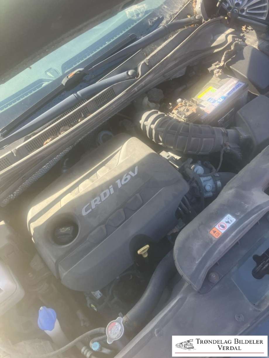 Hyundai i40 2012-2017 , Motorkode: D4FD, Girkassekode: