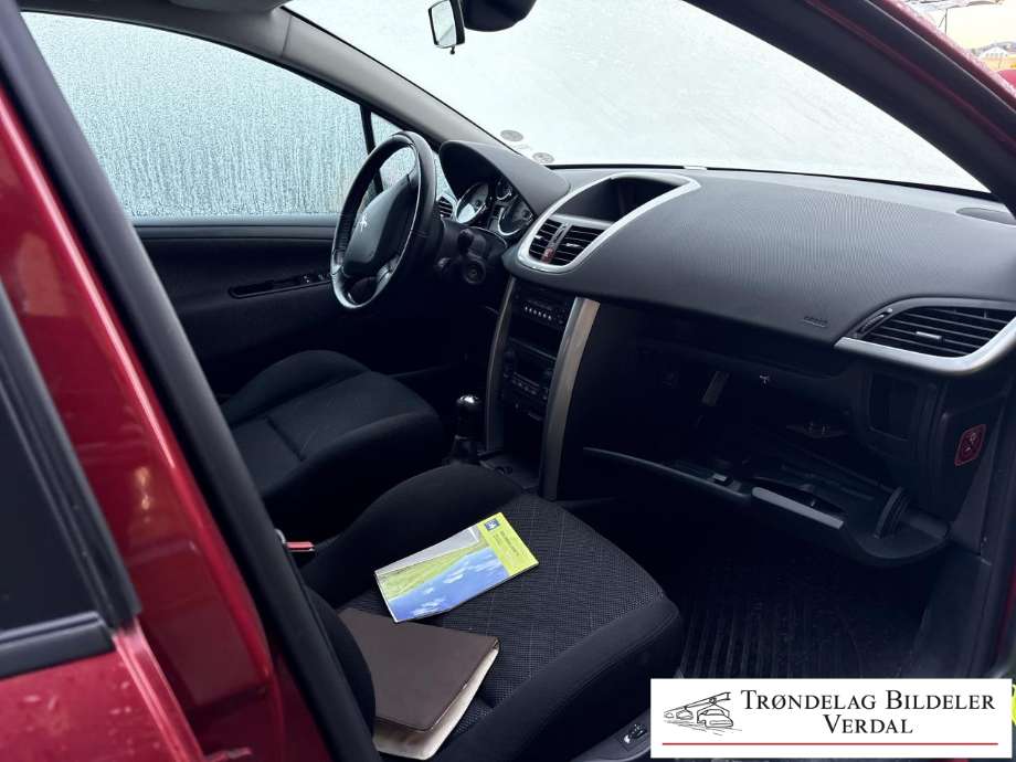Peugeot 207 2006-2012 delebil , Motorkode: 8FS, Girkassekode: 