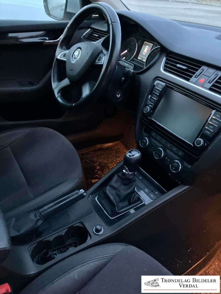 Škoda Octavia 2013-2016 (Type III, Fase 1) , Motorkode: CKF, Girkassekode: 