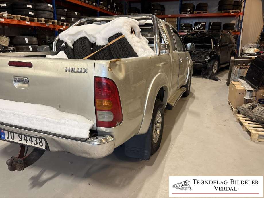 Toyota Hilux 2006-2011 , Motorkode: 2KDFTV, Girkassekode: 